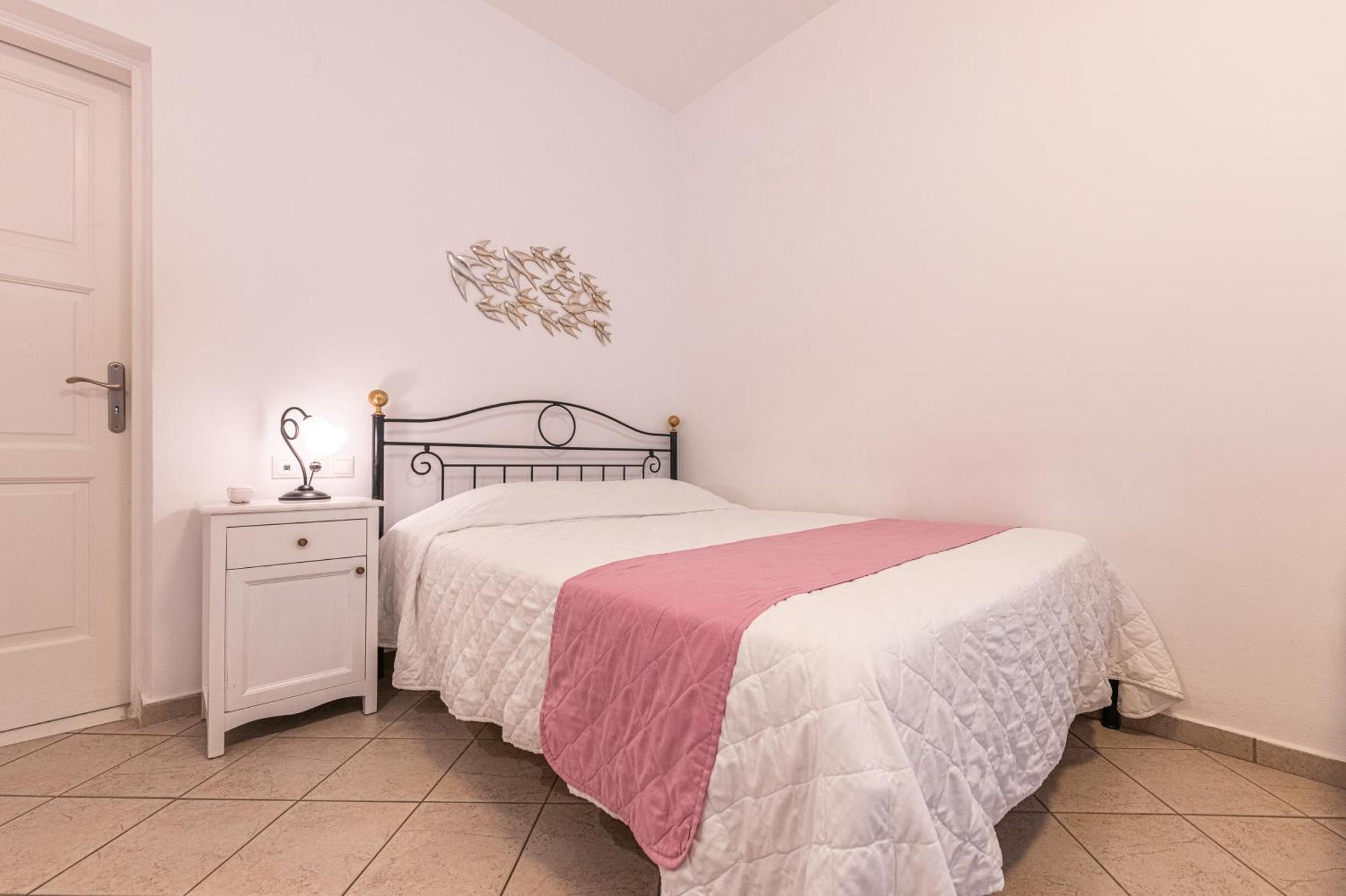Reverie Santorini Hotel Firostefani Pokoj fotografie